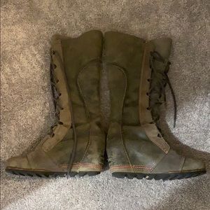 Sorel Wedge boots Size 8.5